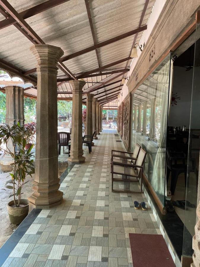 Kalpadiyil Hotel Balarampuram Exterior photo