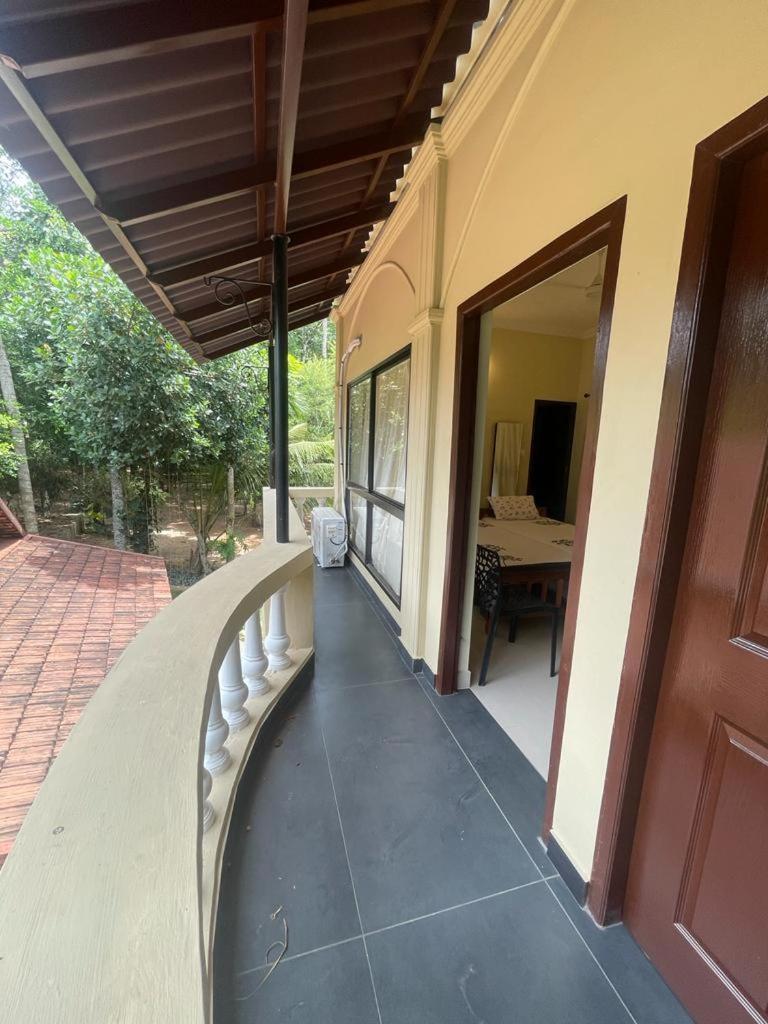 Kalpadiyil Hotel Balarampuram Exterior photo